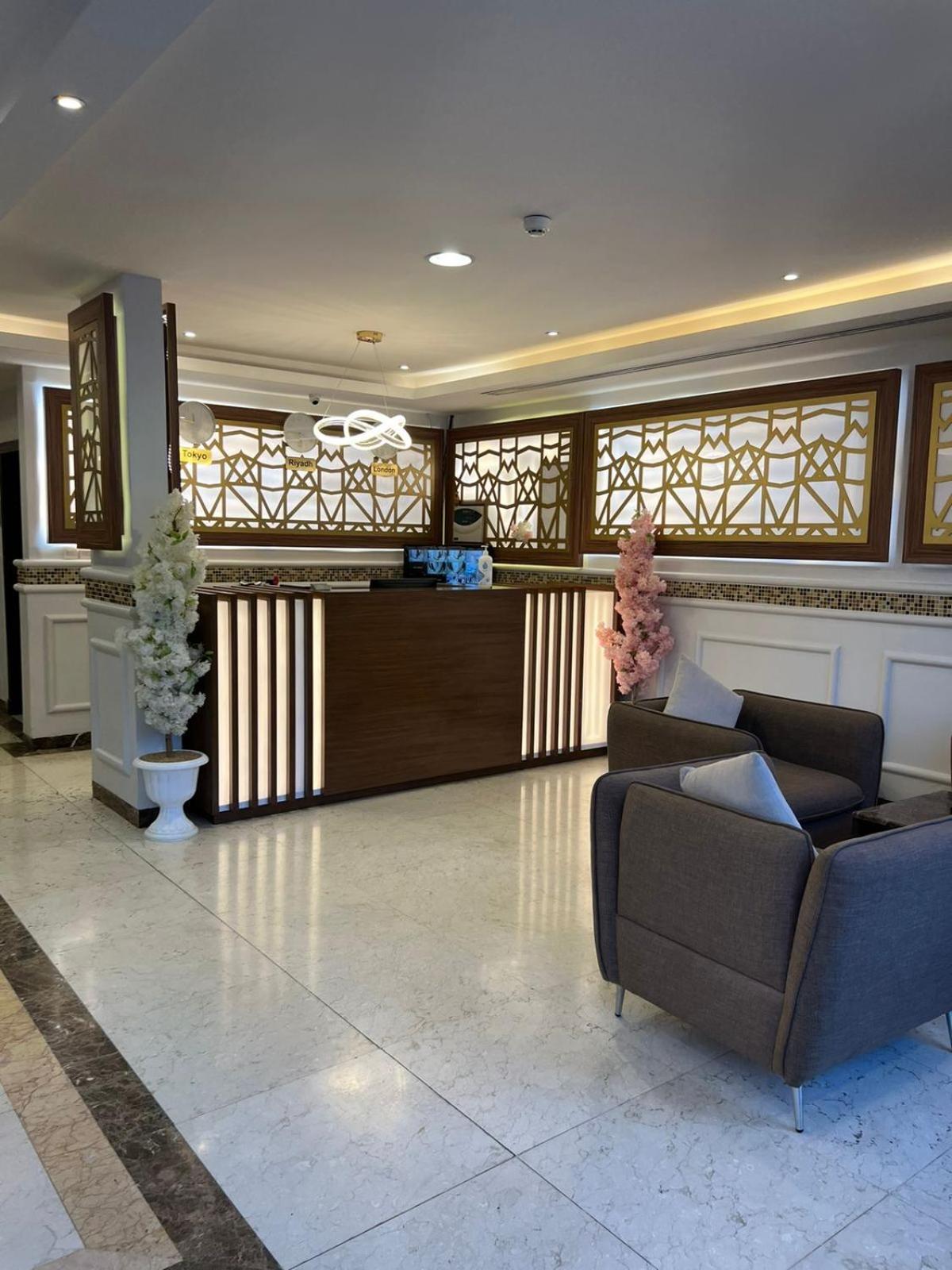 ال متعب سويتس المرسلات Aparthotel Рияд Екстериор снимка