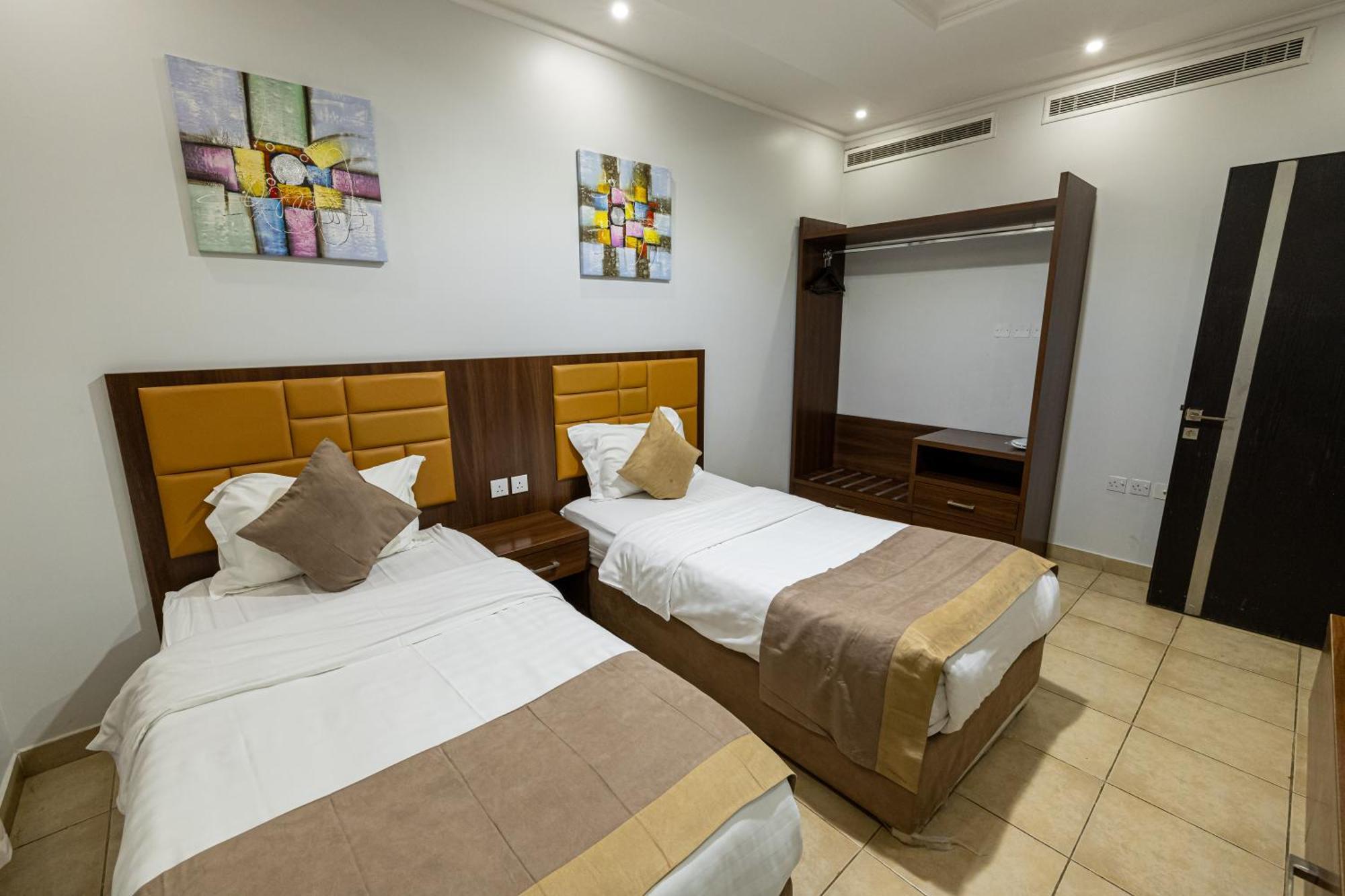 ال متعب سويتس المرسلات Aparthotel Рияд Екстериор снимка